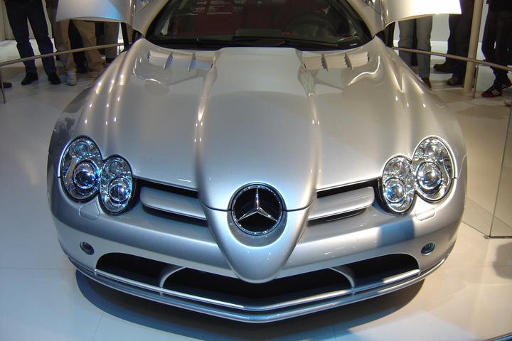 Mercedes Benz I